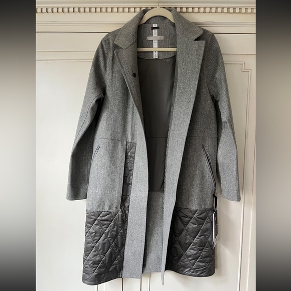 NEW Lululemon Roam Far Waterproof Coat - Picture 5 of 10